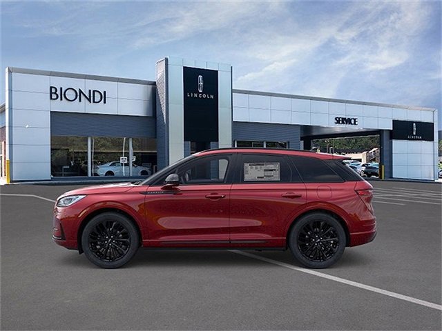 New 2026 Lincoln Corsair Premiere image 3