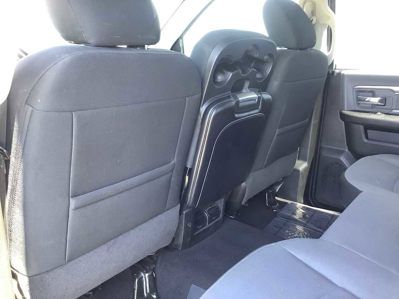 Used 2021 RAM 1500 Classic SLT AWD/4WD image 12
