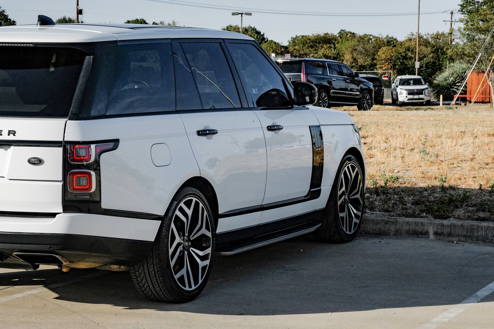 Used 2018 Land Rover Range Rover Supercharged AWD/4WD image 12