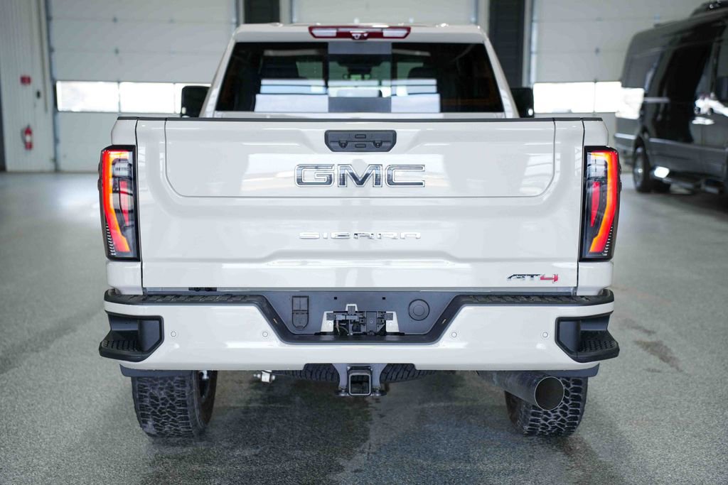 Used 2026 GMC Sierra 2500 AT4 w/ AT4 Premium Plus Package image 6
