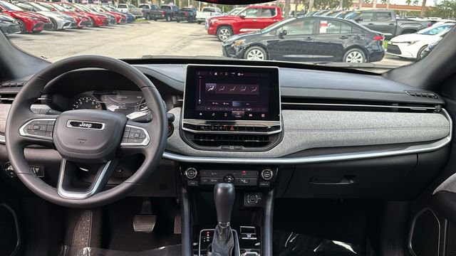 Used 2024 Jeep Compass Latitude AWD/4WD image 13