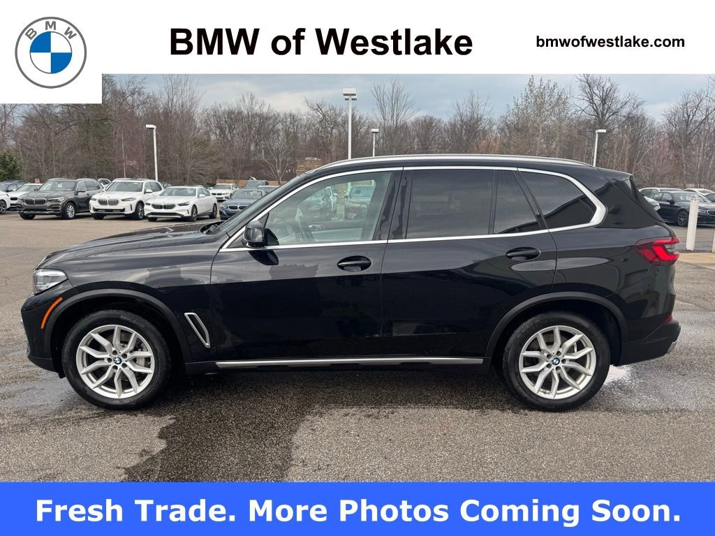 Used 2023 BMW X5 xDrive40i w/ Premium Package image 2