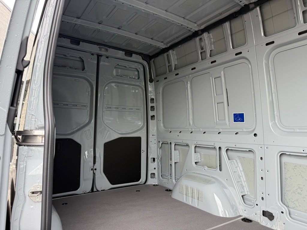 New 2025 Mercedes-Benz Sprinter 2500 image 13