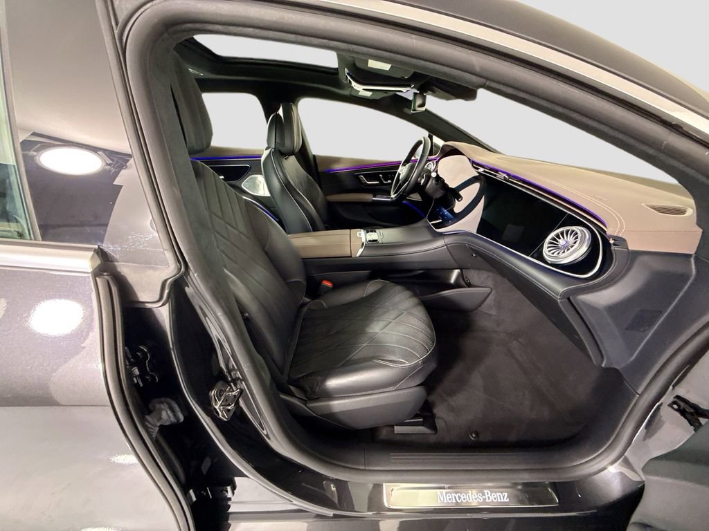 Certified 2023 Mercedes-Benz EQS 580 4MATIC Sedan image 20