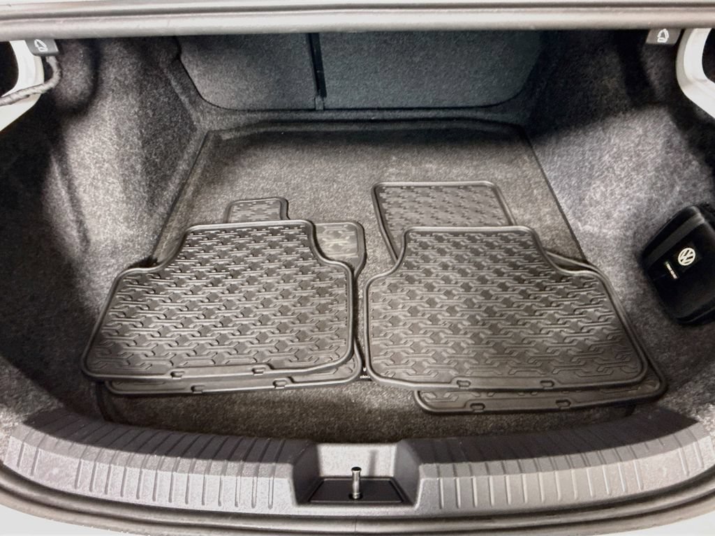 Used 2020 Volkswagen Jetta SEL Premium FWD image 27