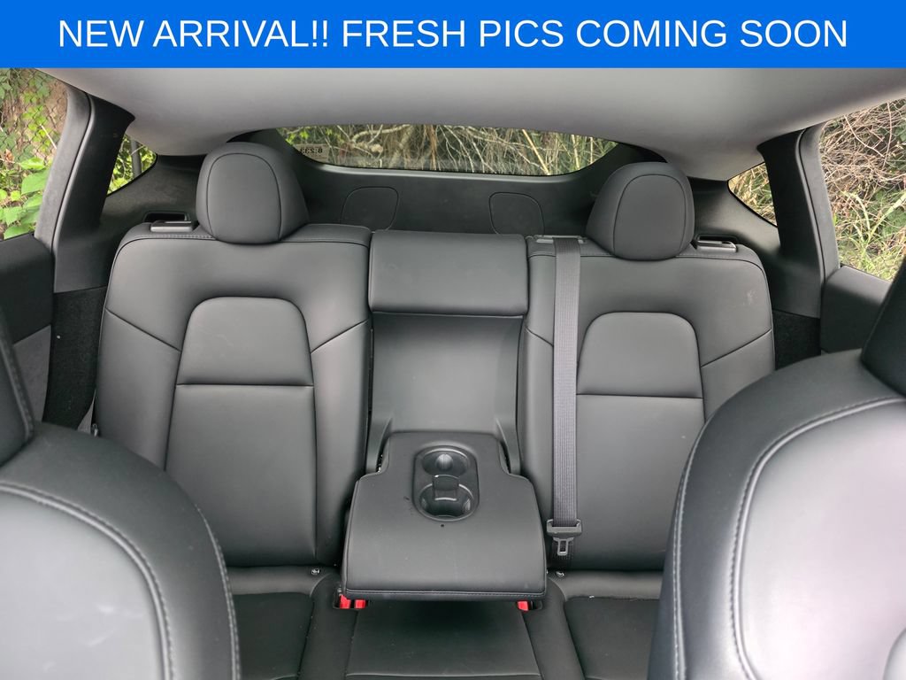 Used 2024 Tesla Model Y Long Range AWD/4WD image 10