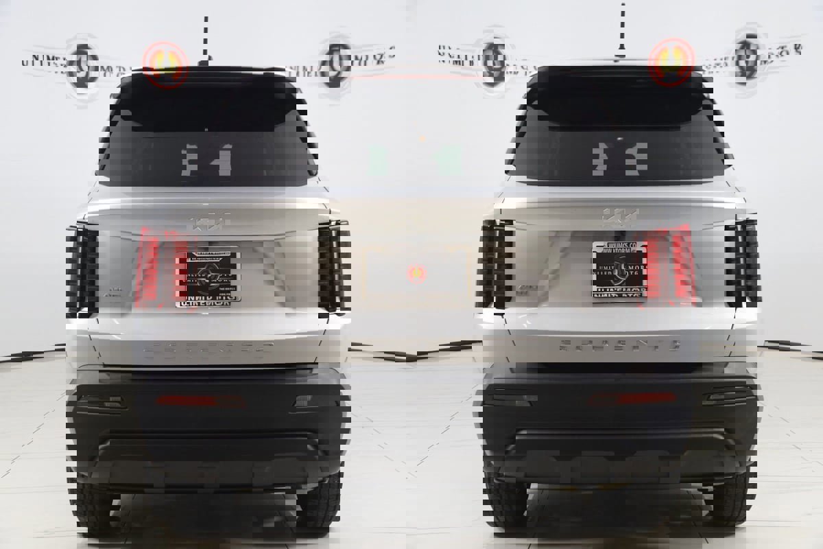 Used 2022 Kia Sorento LX image 42