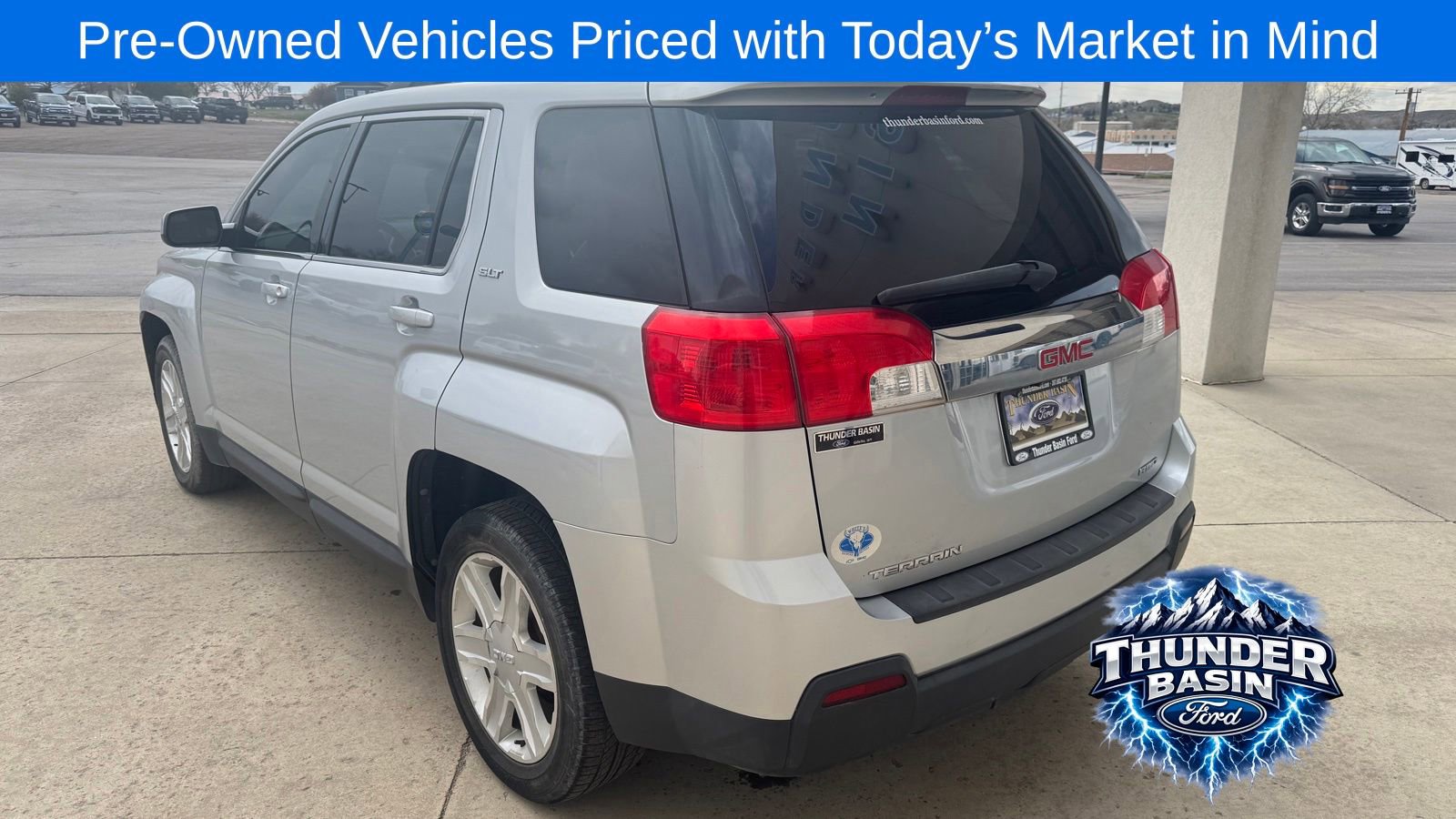 Used 2011 GMC Terrain SLT AWD/4WD image 3