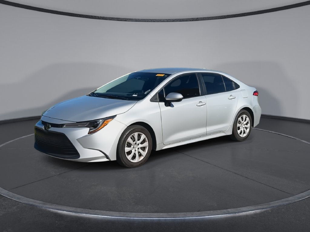 Used 2024 Toyota Corolla LE FWD image 4