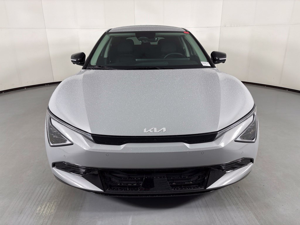 New 2026 Kia EV6 Wind RWD image 3