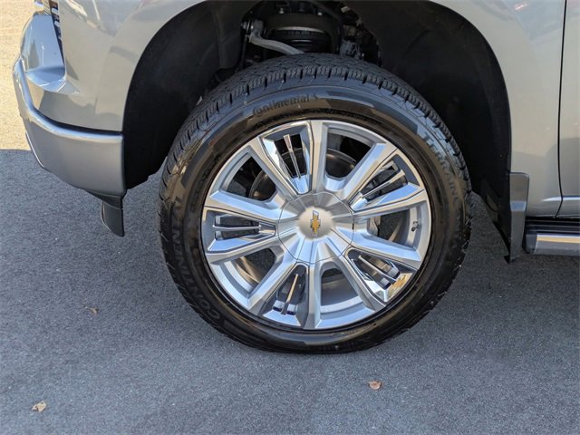 Used 2023 Chevrolet Silverado 1500 High Country w/ High Country Premium Package image 11