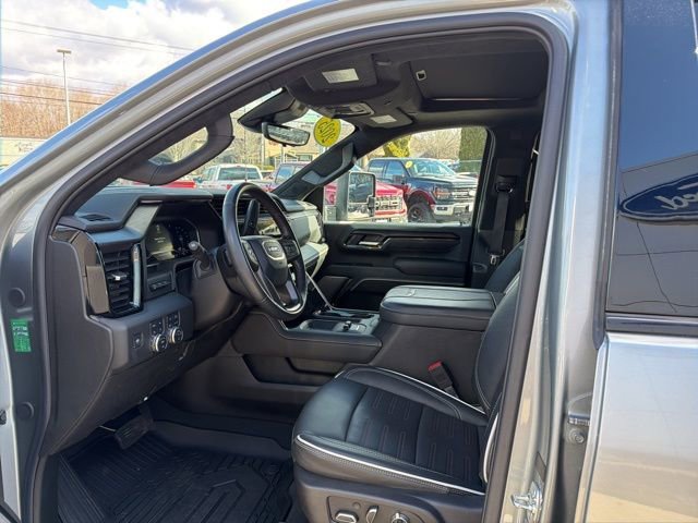 Used 2025 GMC Sierra 2500 AT4X w/ Snow Plow Prep/Camper Package image 15