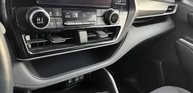 Used 2024 Toyota Highlander LE image 14