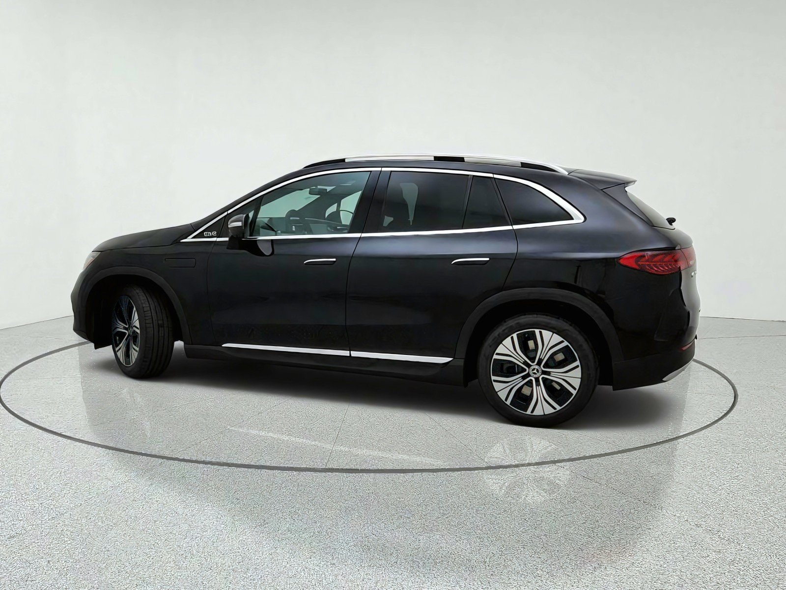 New 2026 Mercedes-Benz EQE 320 4MATIC SUV image 13