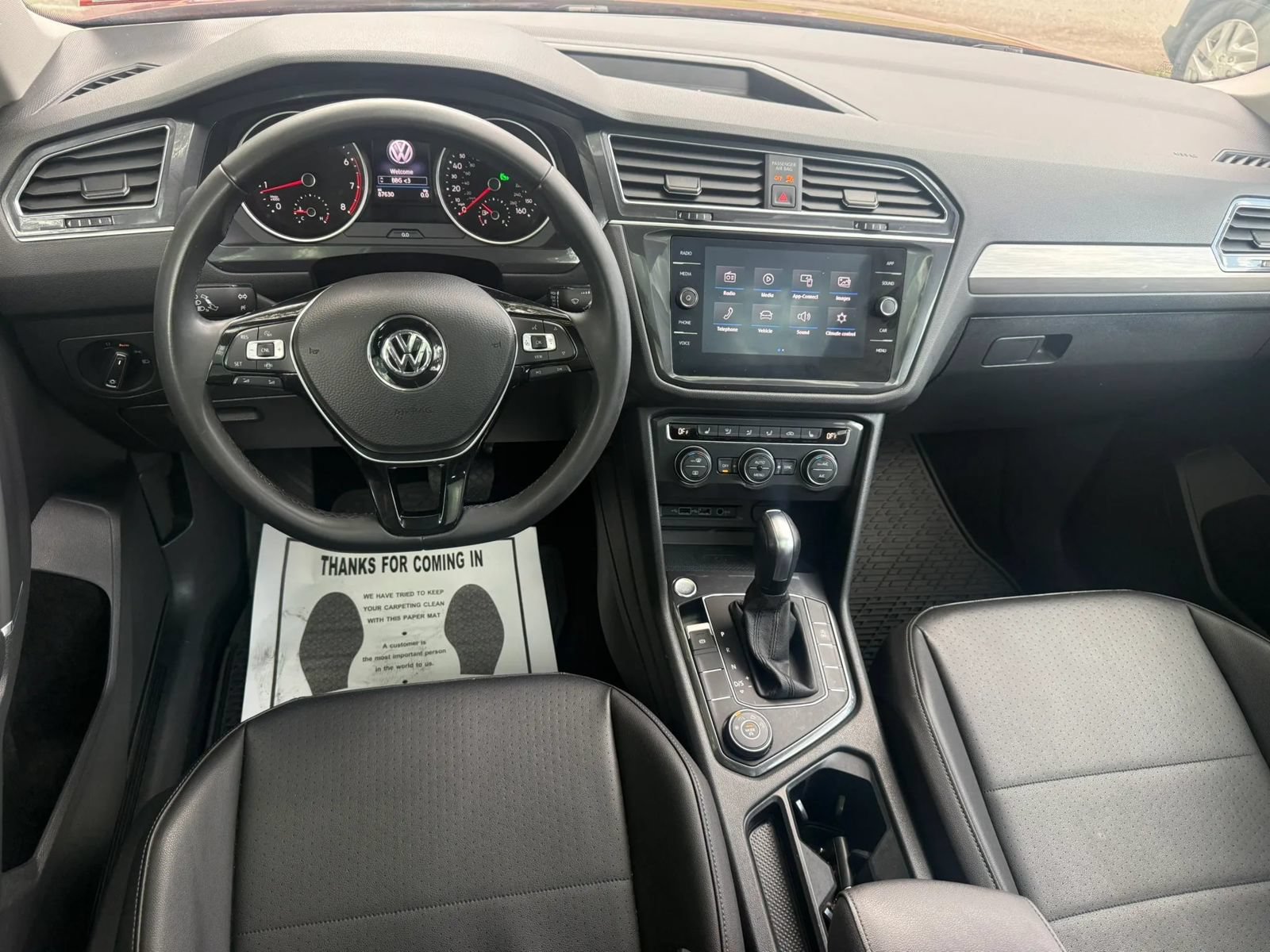 Used 2020 Volkswagen Tiguan SE w/ Panoramic Sunroof Package AWD/4WD image 13