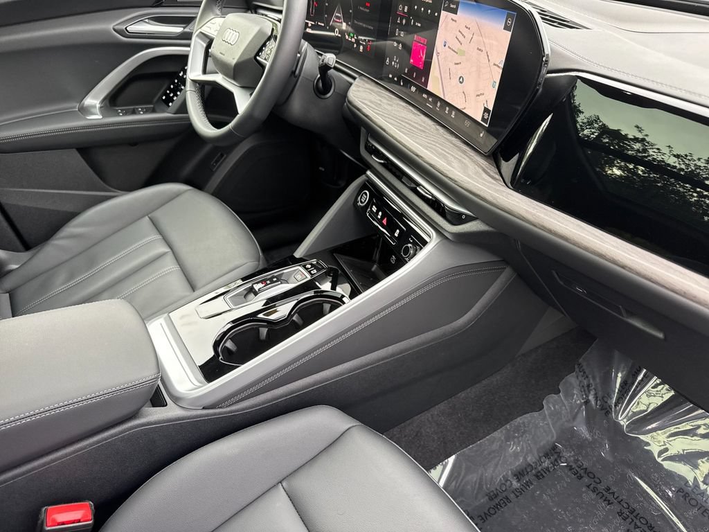 Used 2025 Audi Q5 Premium w/ Premium Plus AWD/4WD image 20