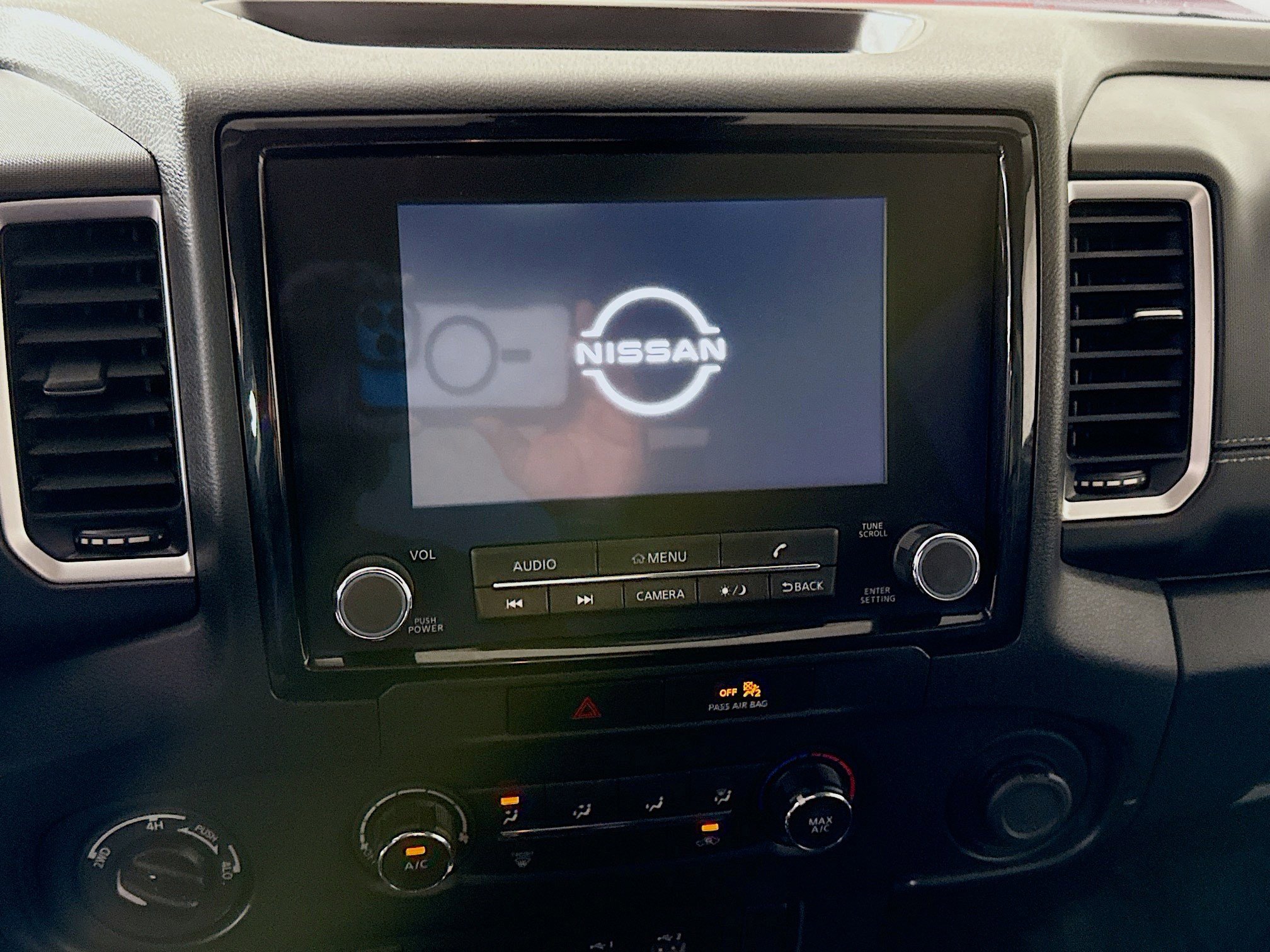 Used 2022 Nissan Frontier SV image 18