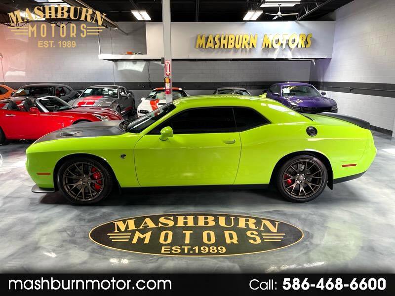Used 2015 Dodge Challenger SRT Hellcat image 1