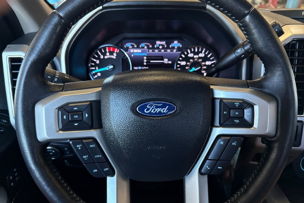 Used 2021 Ford F250 Lariat w/ Lariat Value Package AWD/4WD image 21