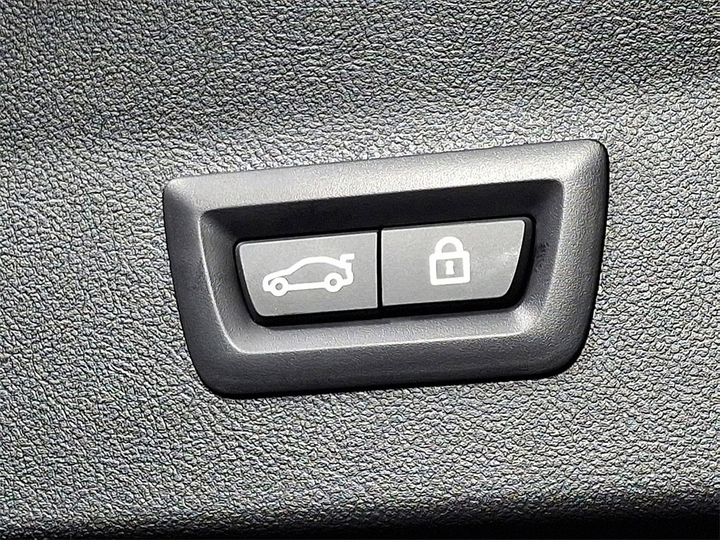 Certified 2023 BMW X4 M40i image 31