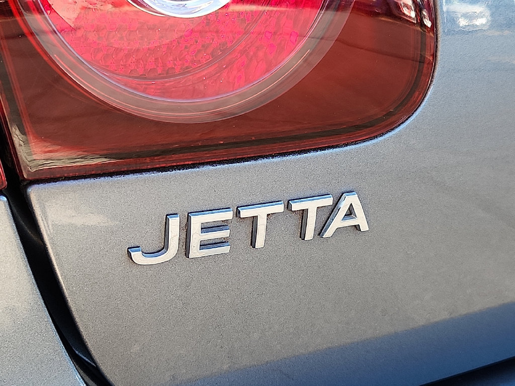 Used 2009 Volkswagen Jetta SE FWD image 27