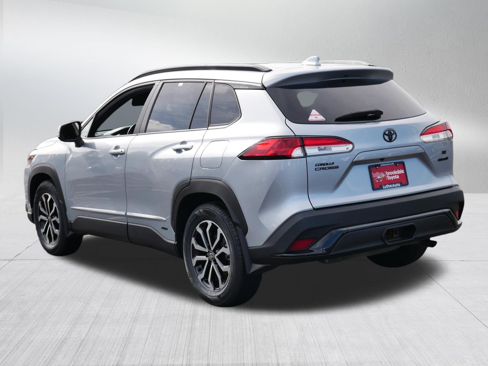 Certified 2023 Toyota Corolla Cross AWD Hybrid image 5