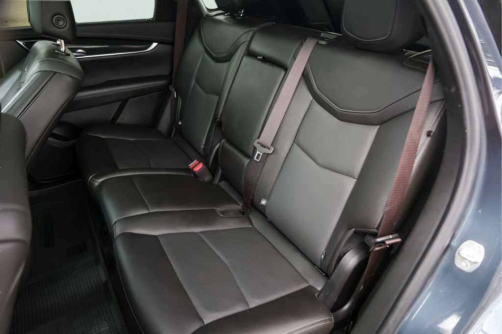 Used 2021 Cadillac XT5 Premium Luxury FWD image 29