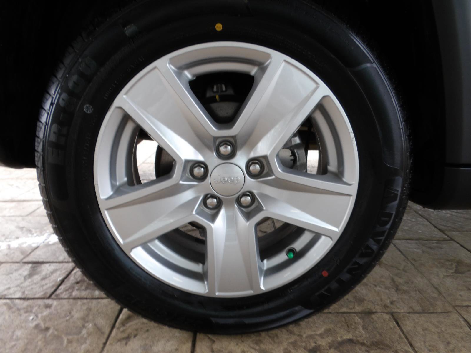 Used 2022 Jeep Compass Latitude w/ Convenience Group image 13