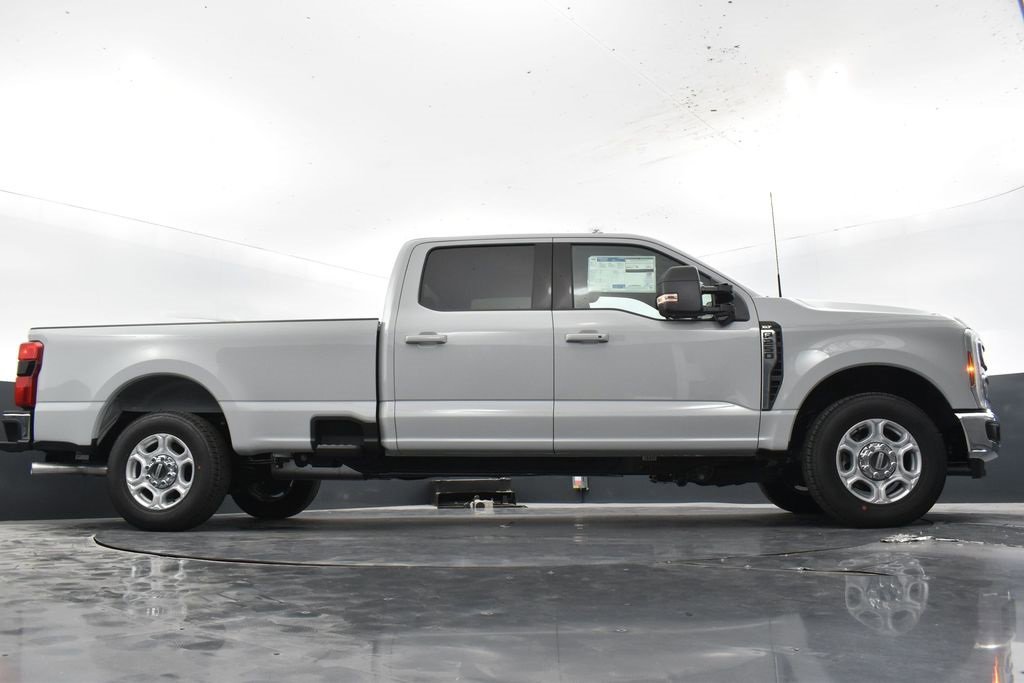 New 2026 Ford F250 XLT w/ XLT Premium Package image 30
