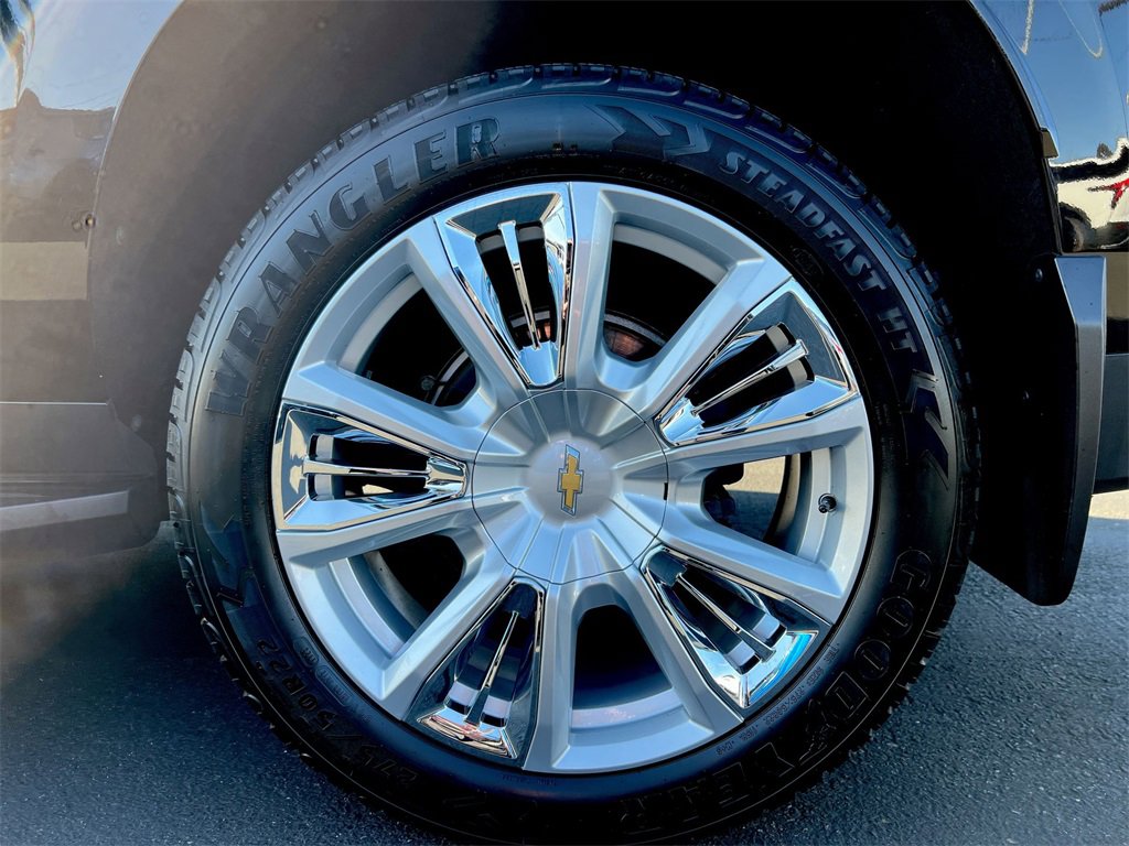 Used 2021 Chevrolet Suburban High Country image 27