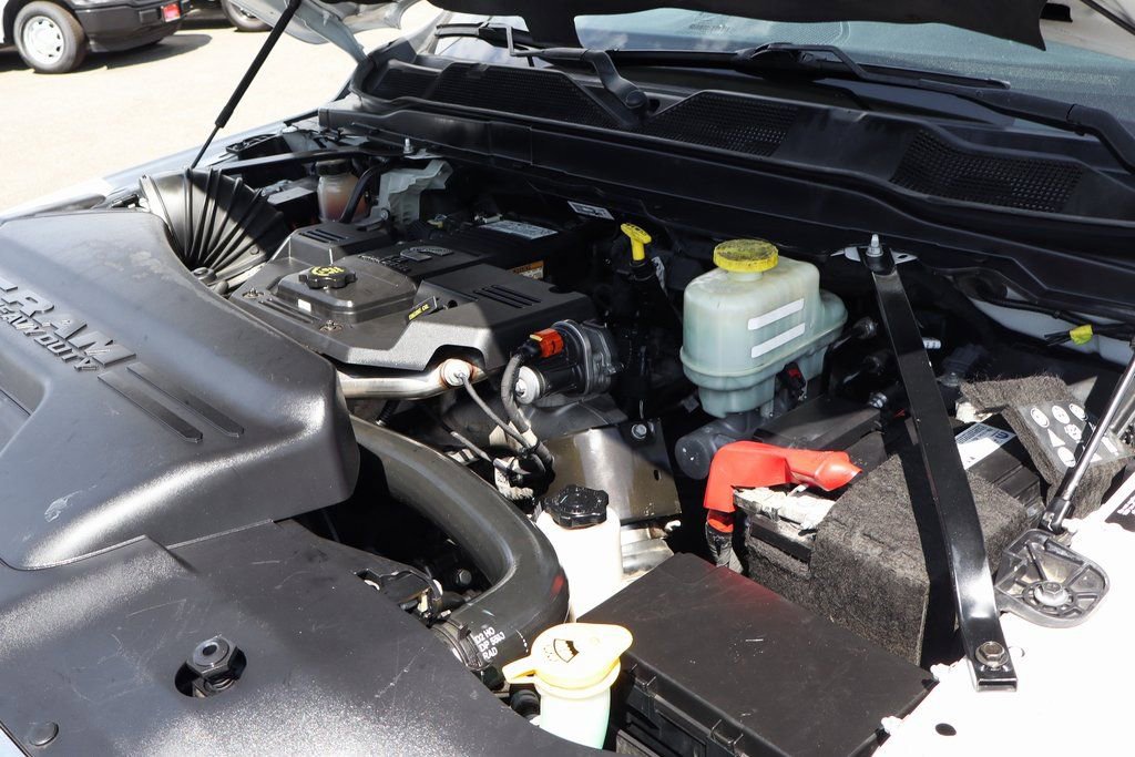 Used 2021 RAM 5500 Tradesman w/ Chrome Appearance Group image 12