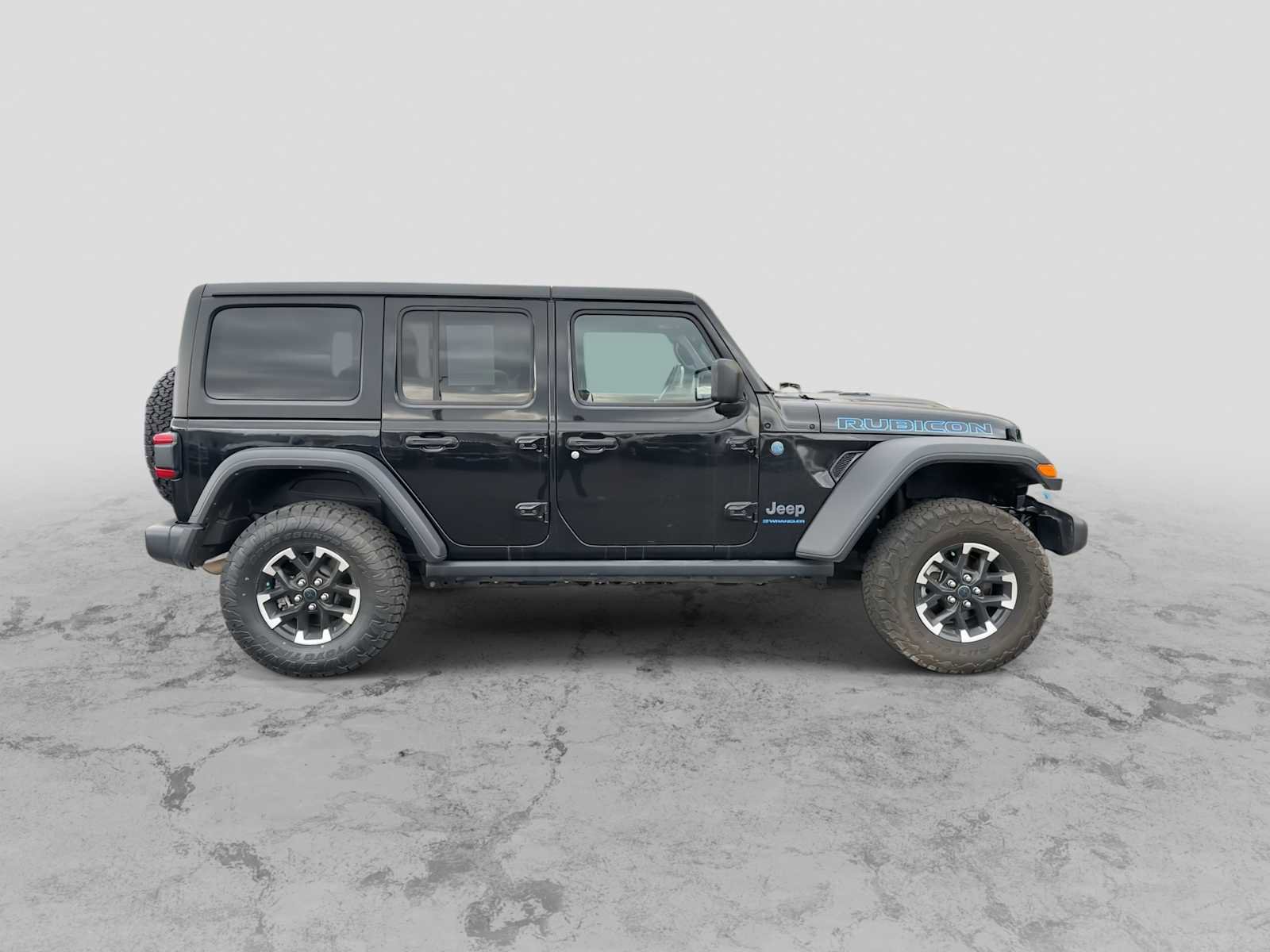 Used 2024 Jeep Wrangler Rubicon image 9