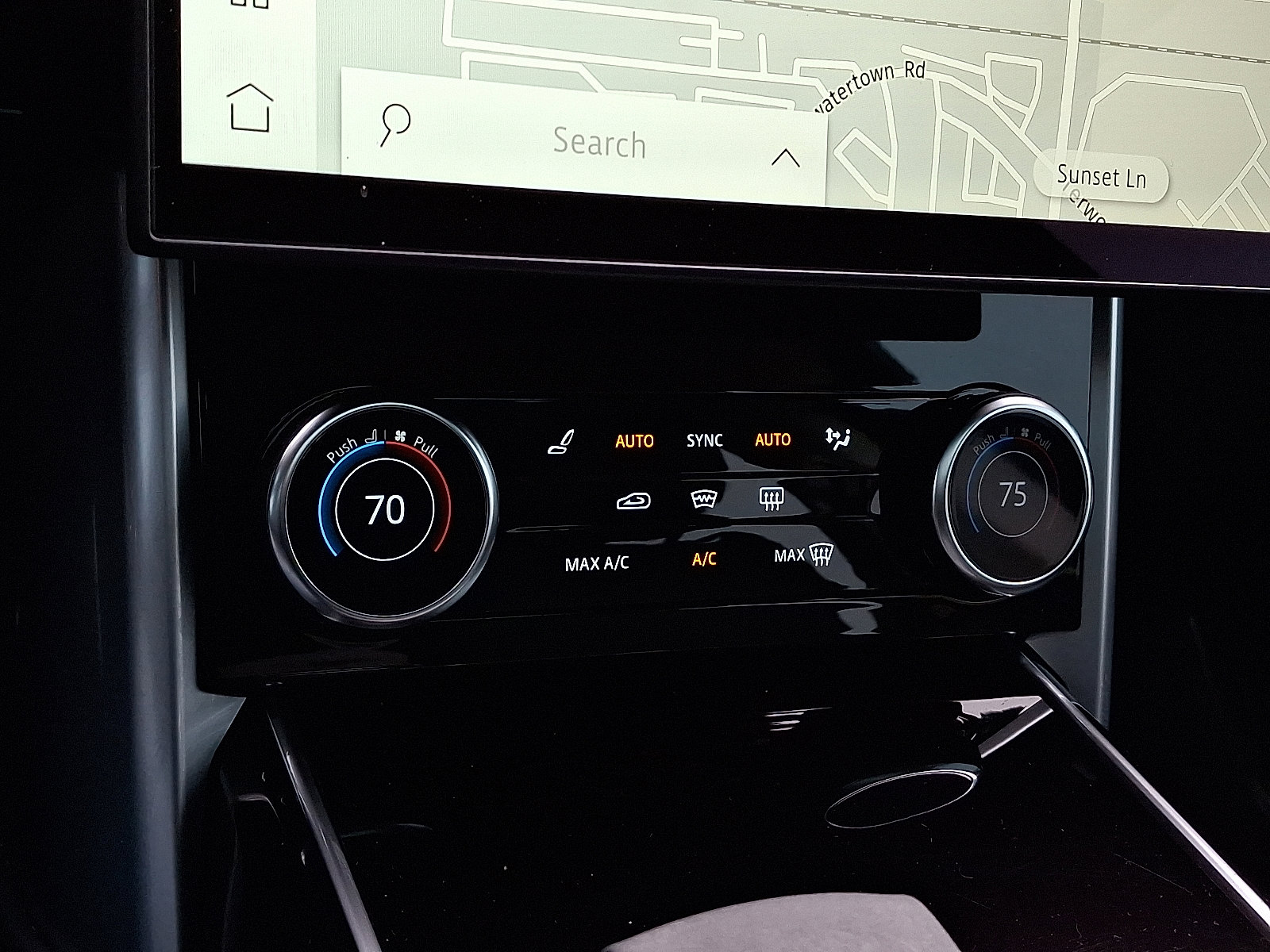 Used 2023 Land Rover Range Rover SE image 16