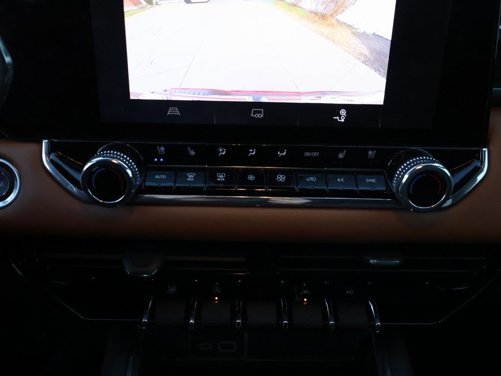 Used 2024 GMC Canyon AT4 w/ AT4 Premium Package image 25