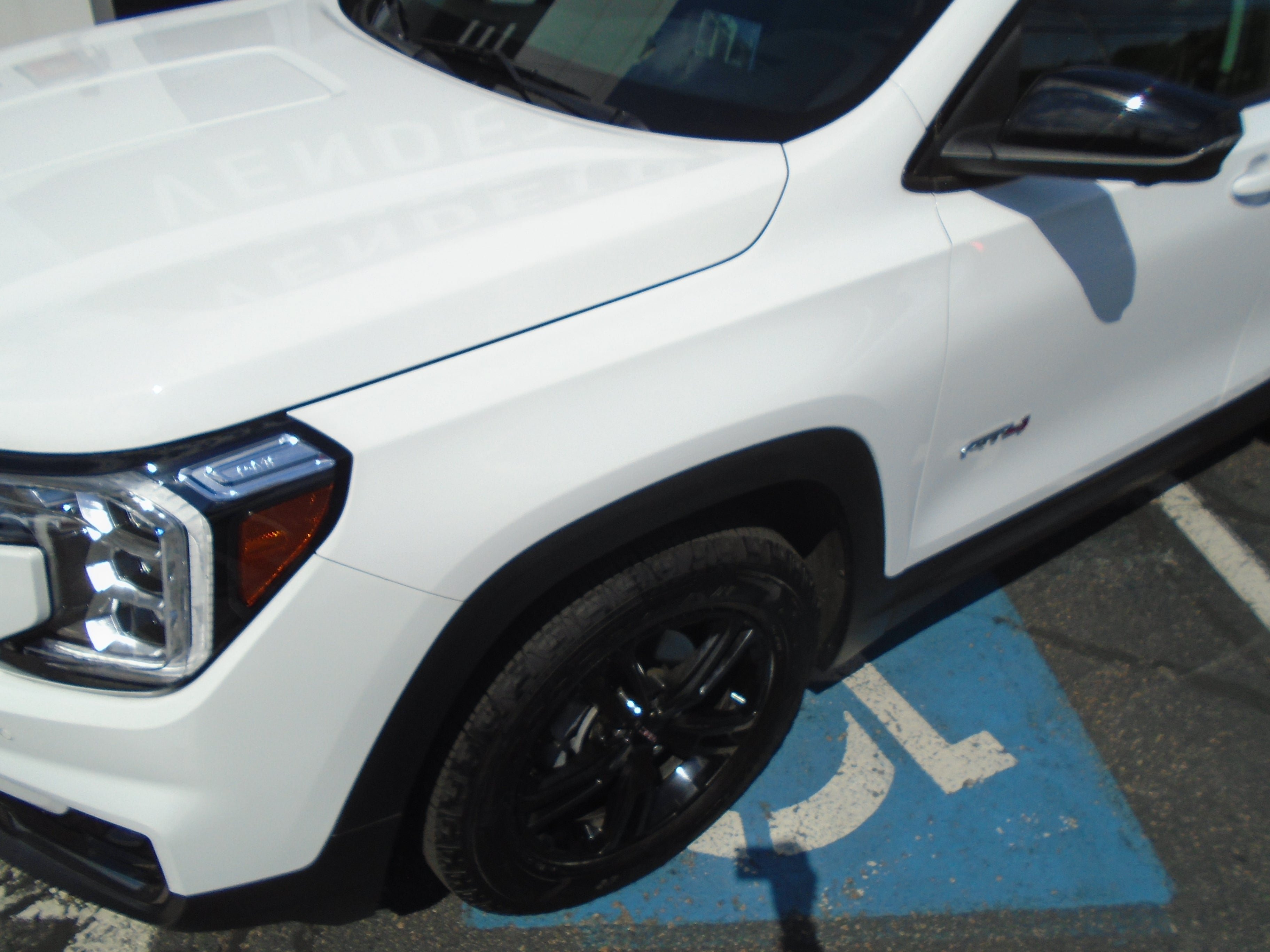 Certified 2024 GMC Terrain AT4 w/ Infotainment Package II AWD/4WD image 11