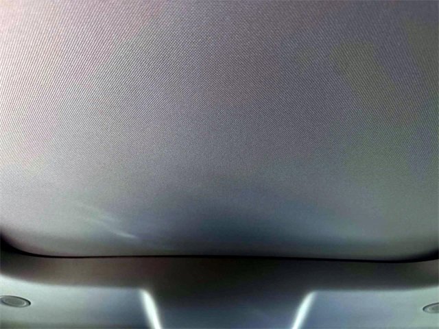 New 2025 Land Rover Defender 130 X-Dynamic SE image 15