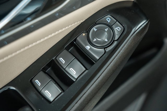 Used 2023 Chevrolet Traverse LS image 35