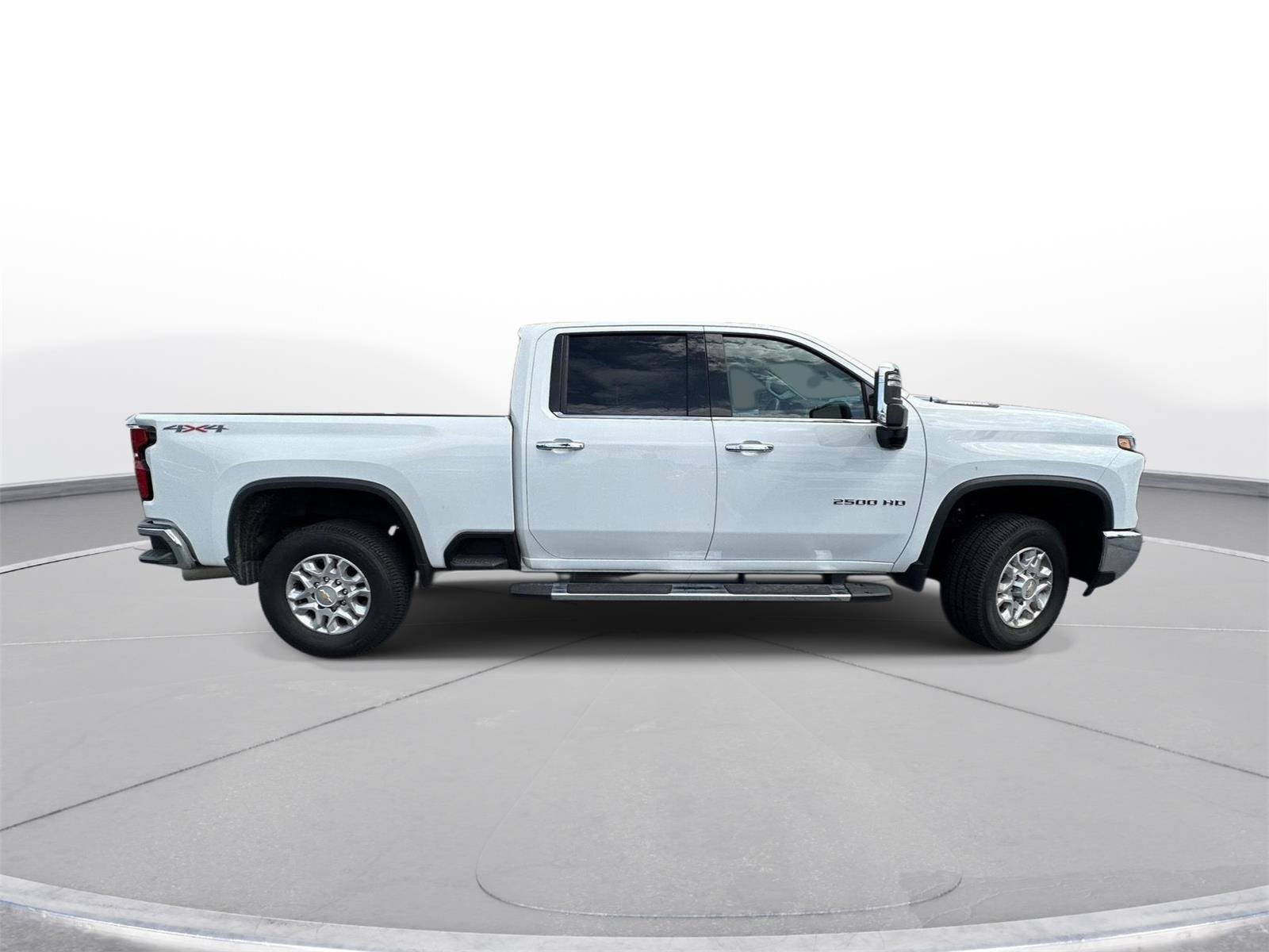 Used 2026 Chevrolet Silverado 2500 LTZ AWD/4WD image 5