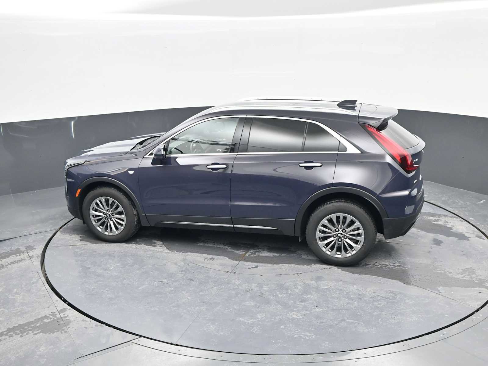 Used 2024 Cadillac XT4 Premium Luxury image 33