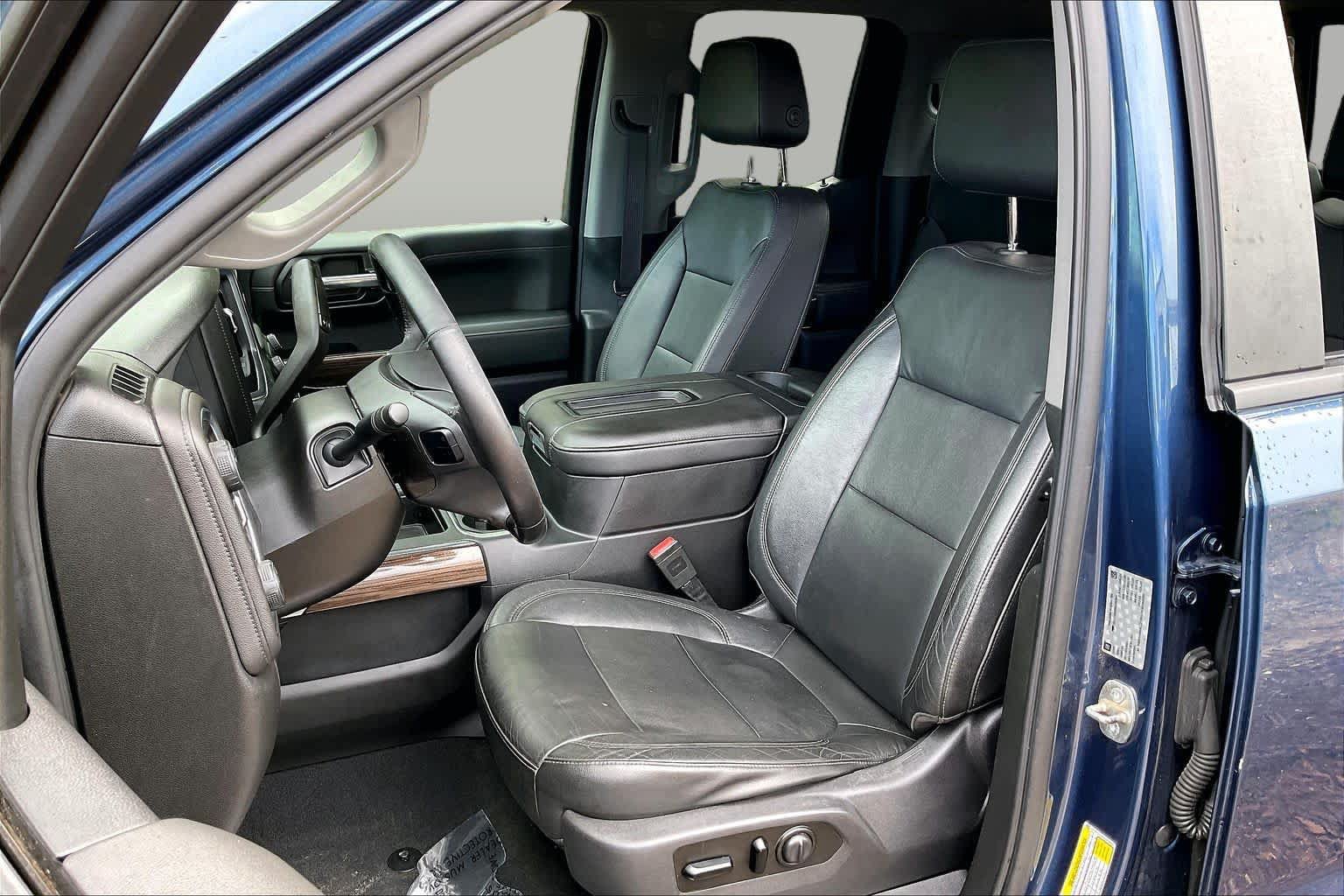 Used 2019 Chevrolet Silverado 1500 RST AWD/4WD image 24