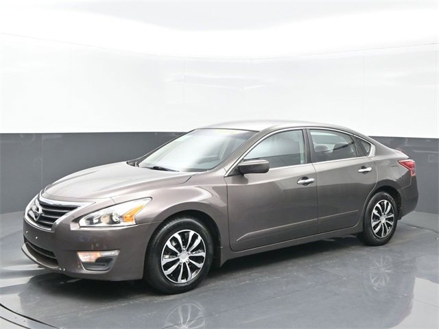 Used 2013 Nissan Altima 2.5 S image 2