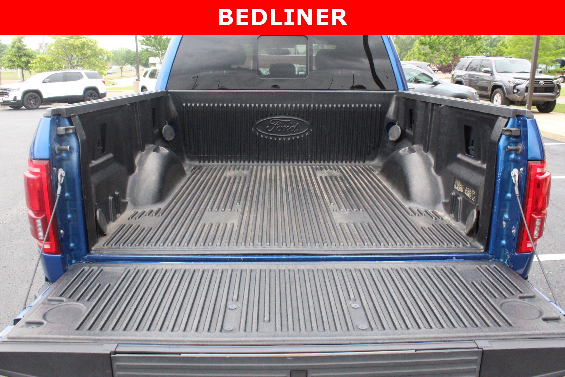 Used 2017 Ford F150 XLT w/ Equipment Group 302A Luxury AWD/4WD image 8
