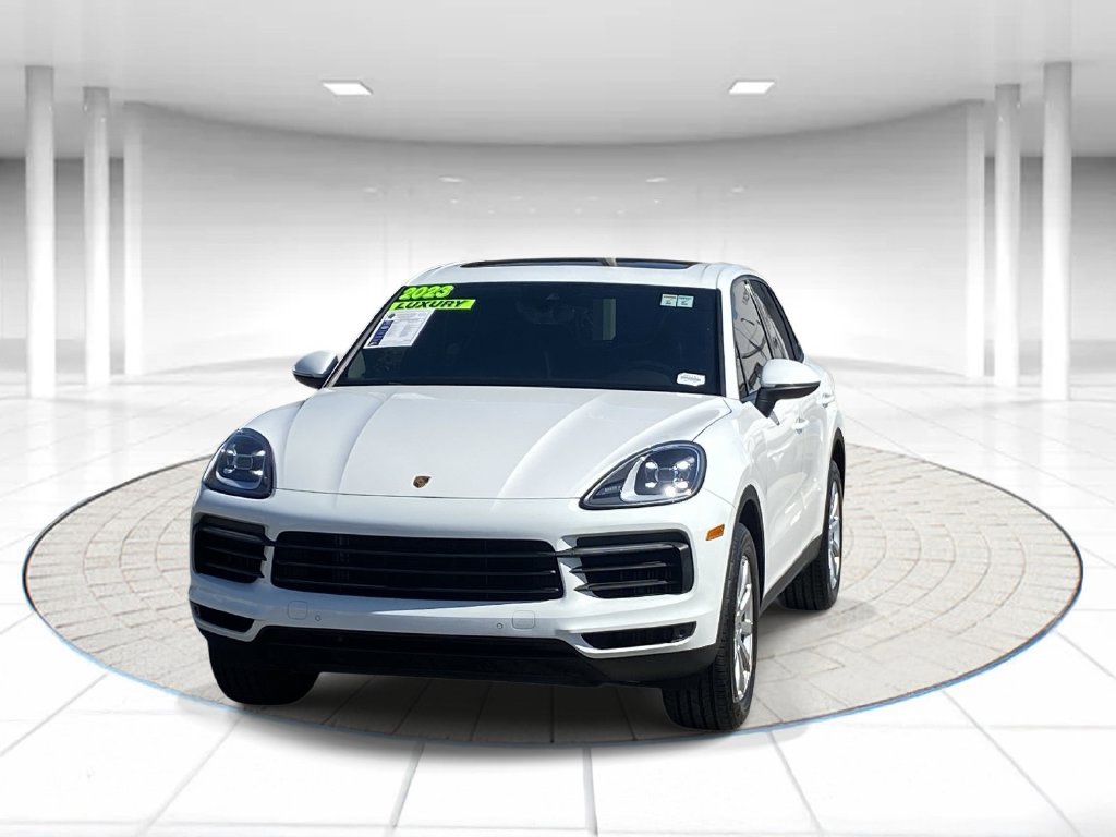 Used 2023 Porsche Cayenne w/ Premium Package AWD/4WD image 6