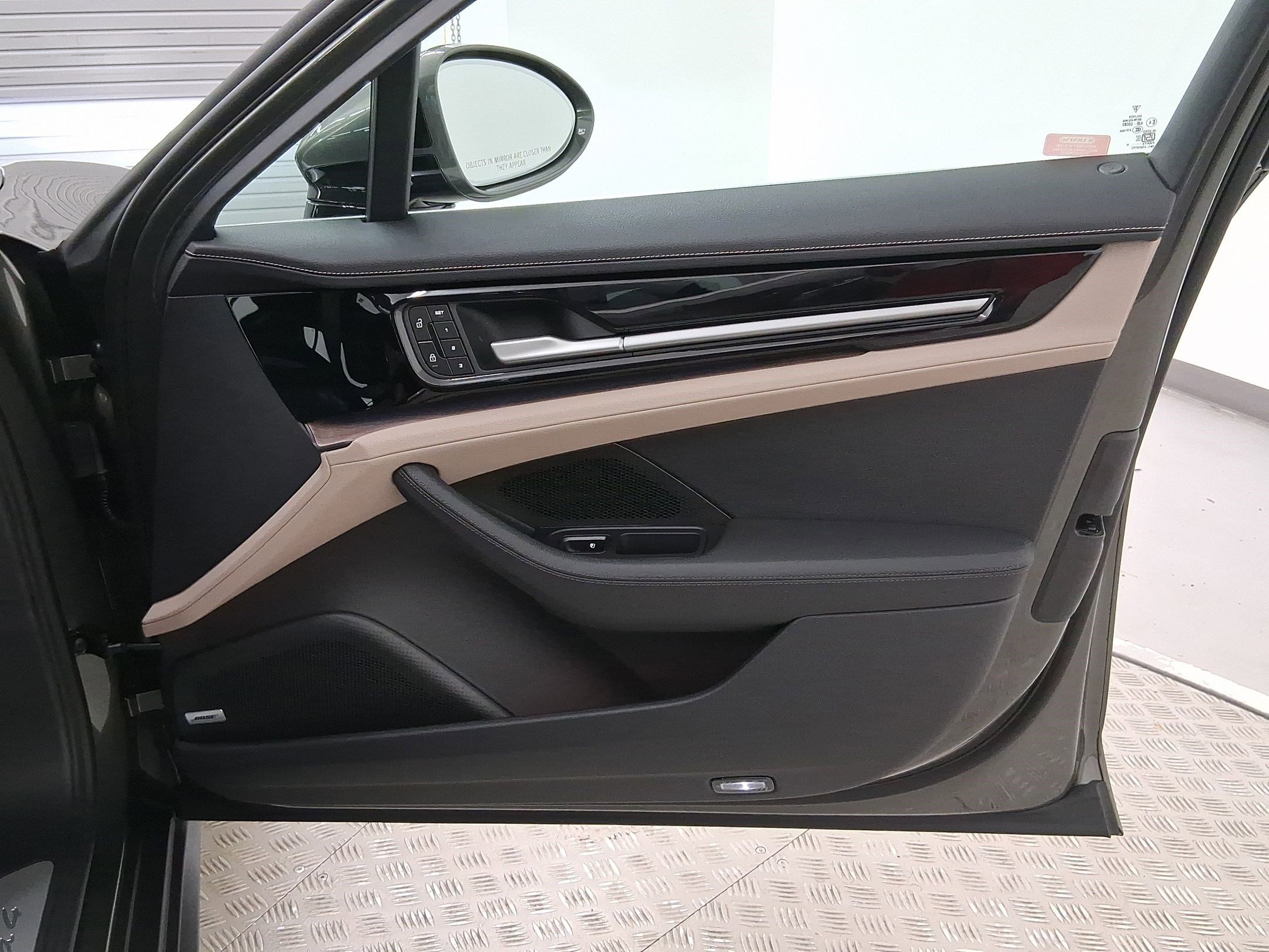 New 2026 Porsche Panamera 4 image 35