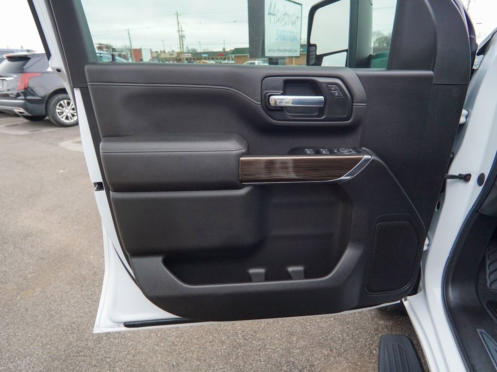 Used 2022 Chevrolet Silverado 3500 LT w/ Convenience Package image 19