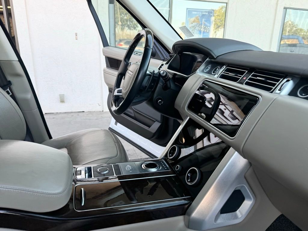 Used 2021 Land Rover Range Rover Westminster Edition image 28