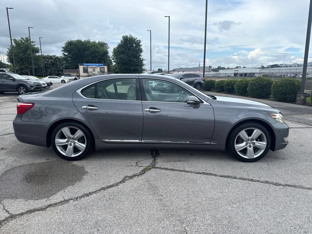 Used 2012 Lexus LS 460 w/ Comfort Pkg RWD image 6
