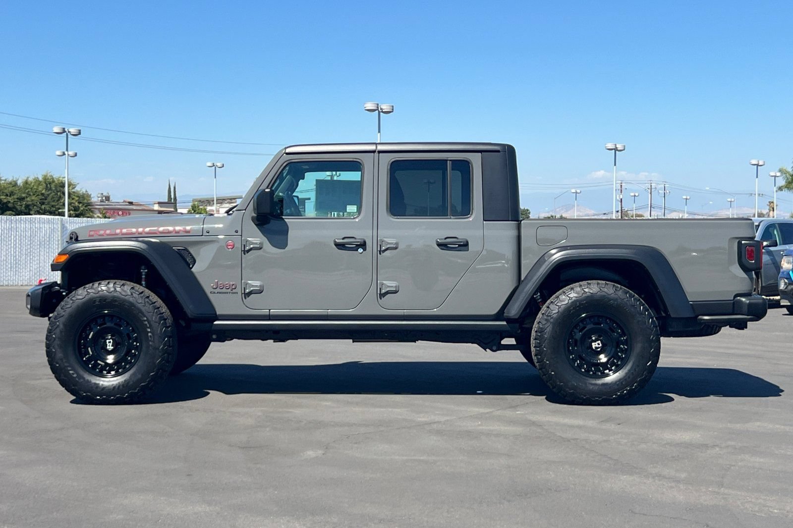 Used 2020 Jeep Gladiator Rubicon AWD/4WD image 8