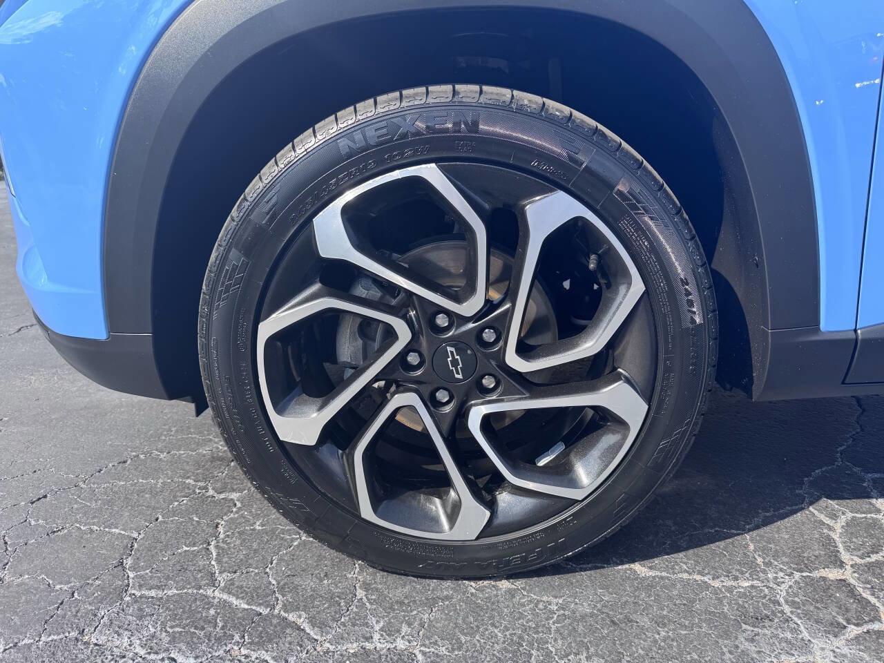 Used 2024 Chevrolet Trax RS w/ Driver Confidence Package image 12