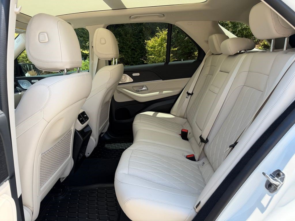 Used 2026 Mercedes-Benz GLE 53 AMG 4MATIC image 37